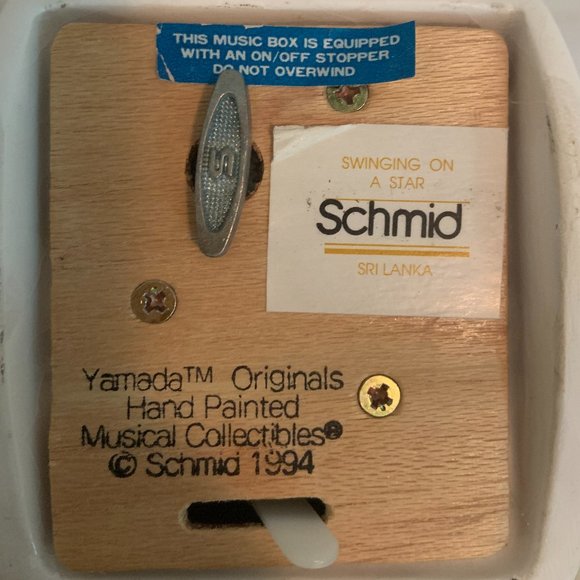 Hand-Painted Recently-Restored Vintage Music Box Rocking Man on the Moon & Stars - Picture 5 of 6